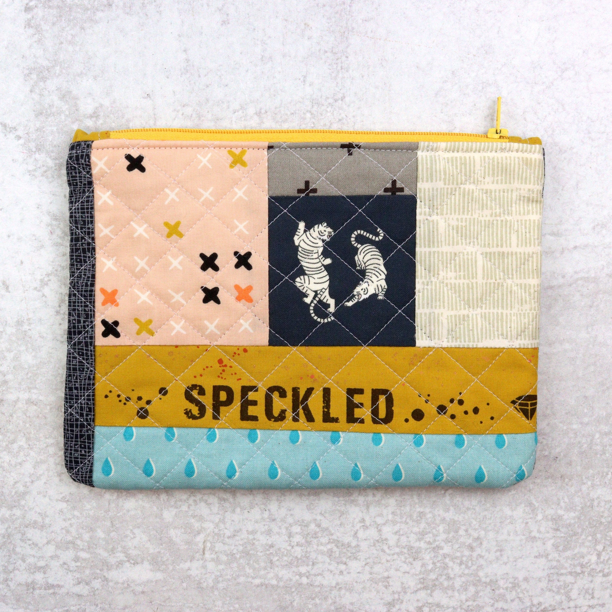 Scrappy Zip Pouch - Speckled