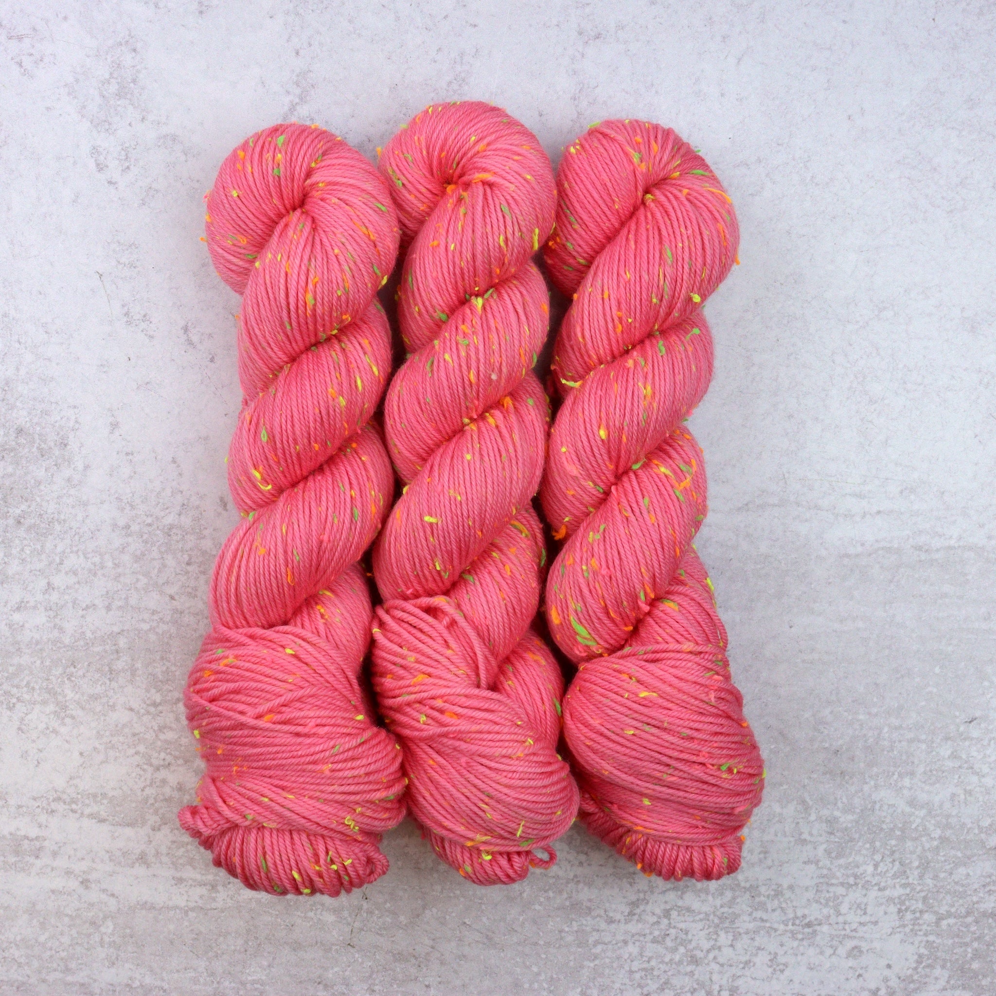 Neon Tweed DK - Flamingo