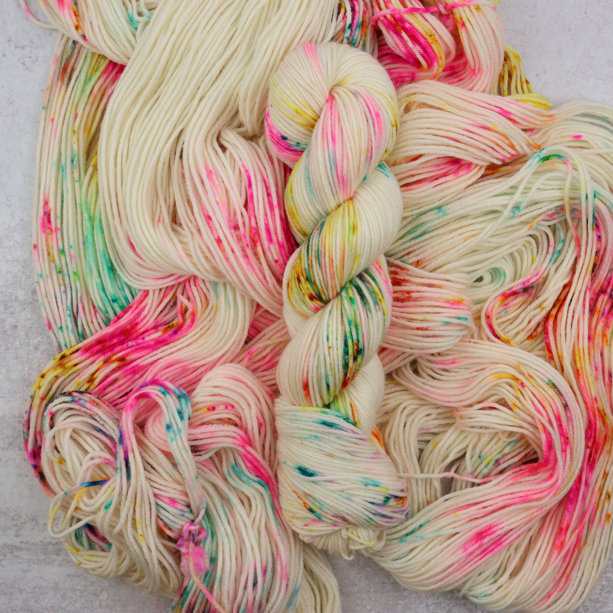 Party Streamers - Squish DK